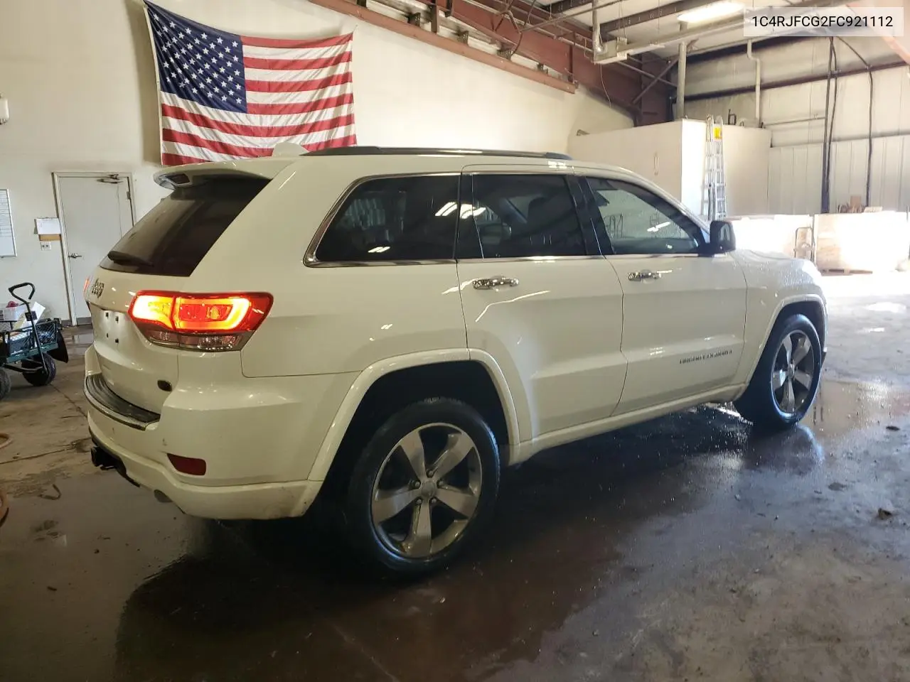 1C4RJFCG2FC921112 2015 Jeep Grand Cherokee Overland