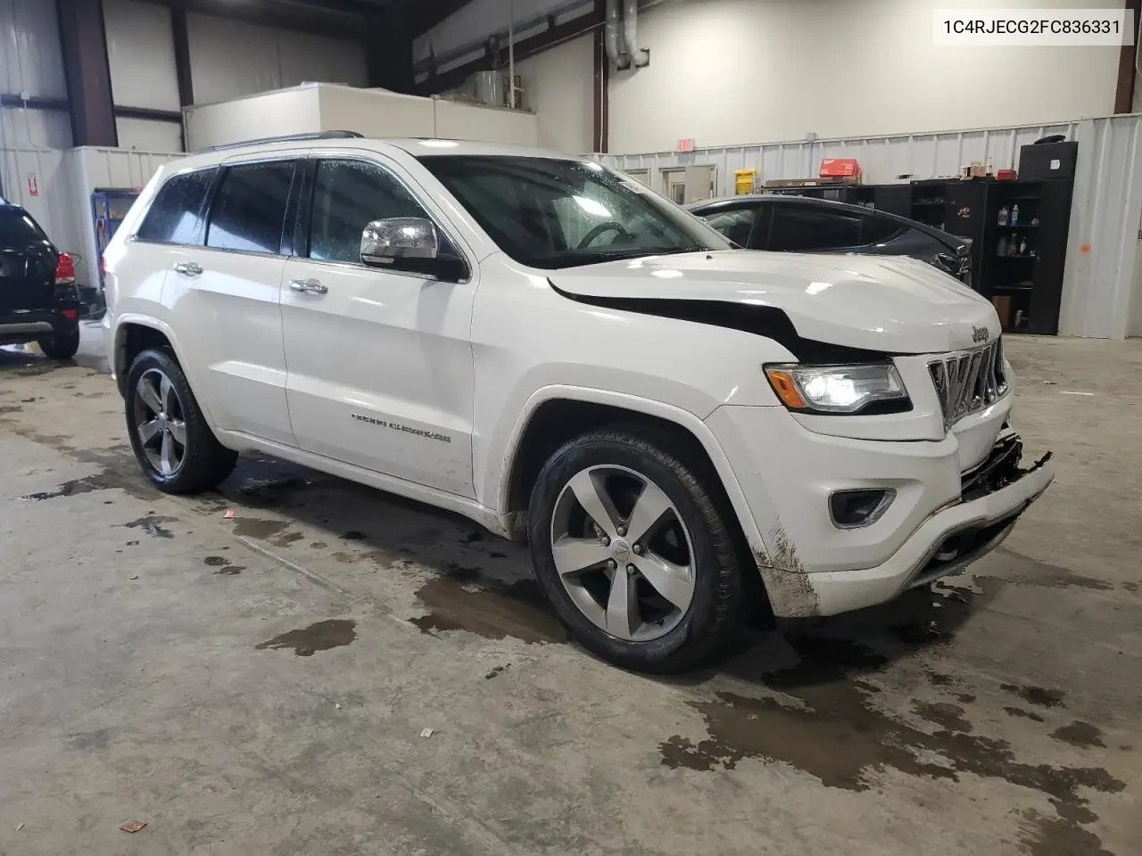 1C4RJECG2FC836331 2015 Jeep Grand Cherokee Overland