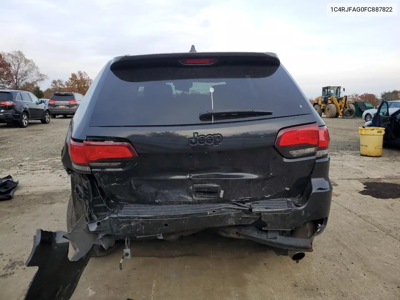 1C4RJFAG0FC887822 2015 Jeep Grand Cherokee Laredo
