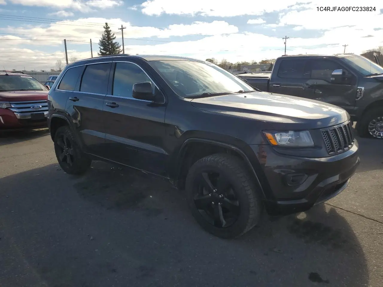 1C4RJFAG0FC233824 2015 Jeep Grand Cherokee Laredo