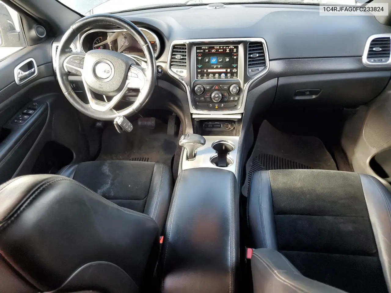 1C4RJFAG0FC233824 2015 Jeep Grand Cherokee Laredo