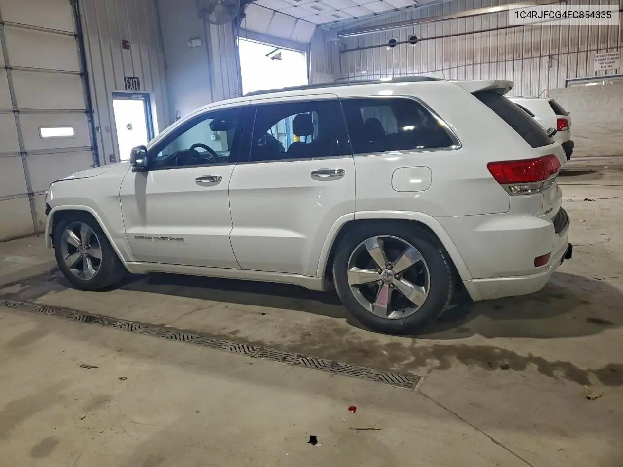 1C4RJFCG4FC854335 2015 Jeep Grand Cherokee Overland