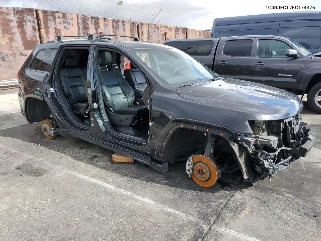 1C4RJFCT7FC174376 2015 Jeep Grand Cherokee Overland