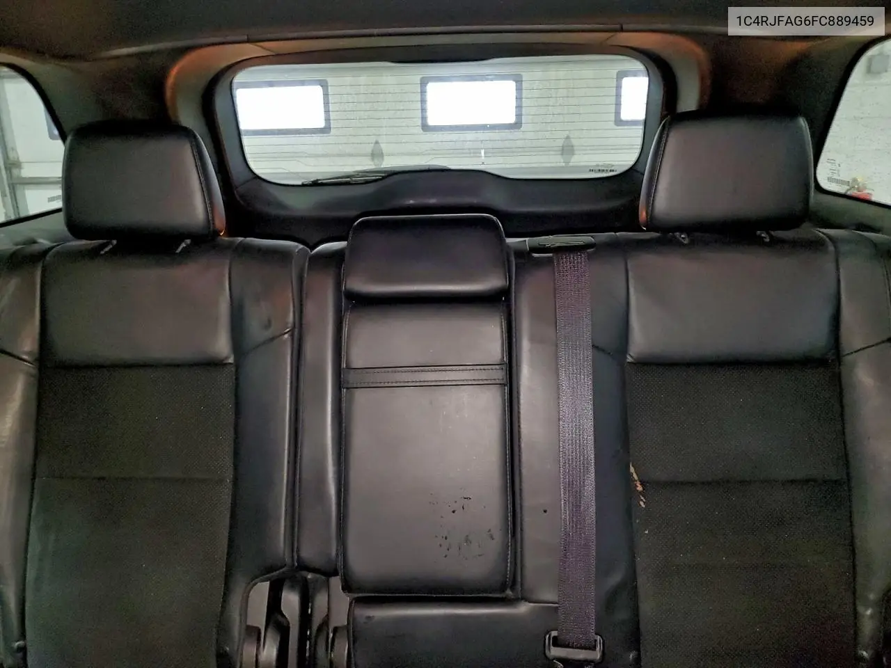 1C4RJFAG6FC889459 2015 Jeep Grand Cherokee Laredo