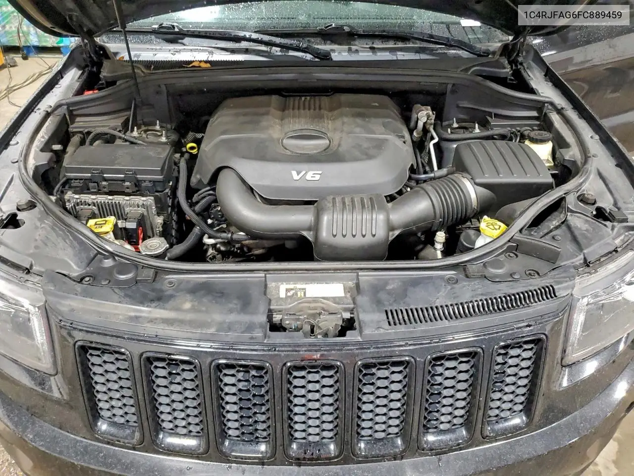1C4RJFAG6FC889459 2015 Jeep Grand Cherokee Laredo