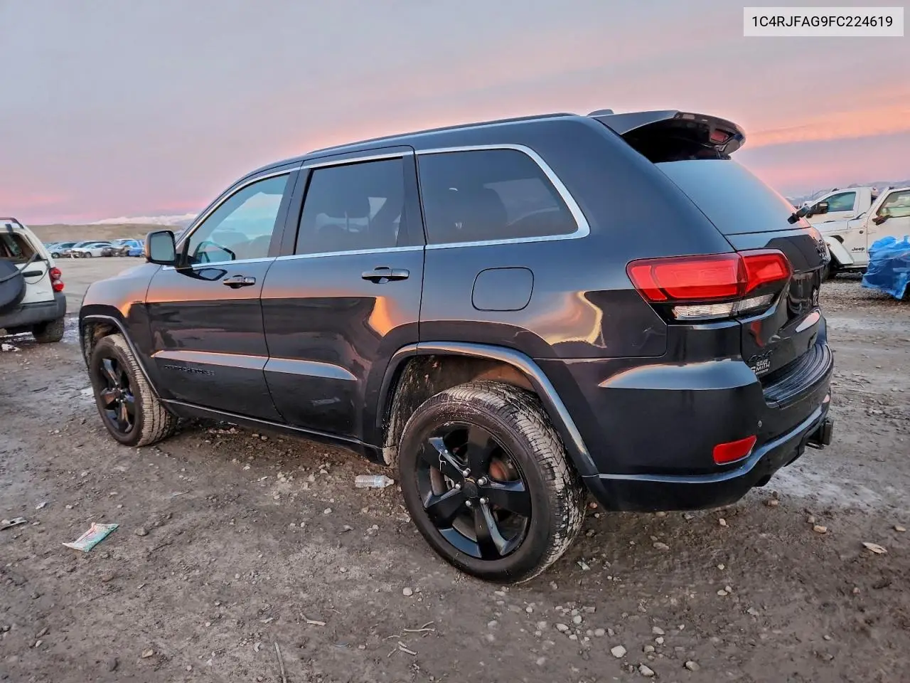 1C4RJFAG9FC224619 2015 Jeep Grand Cherokee Laredo