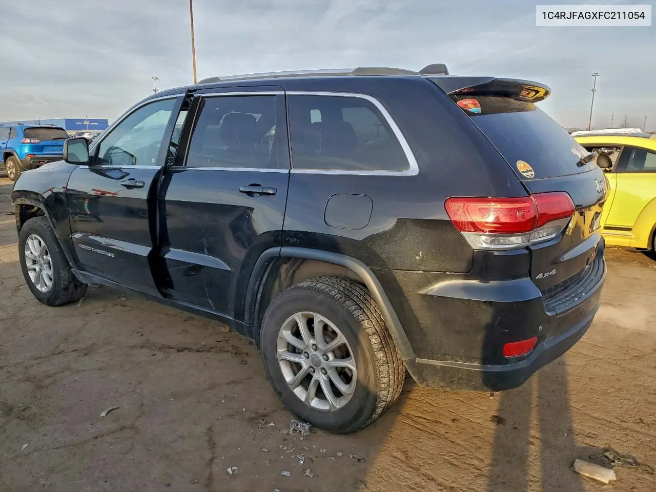 1C4RJFAGXFC211054 2015 Jeep Grand Cherokee Laredo
