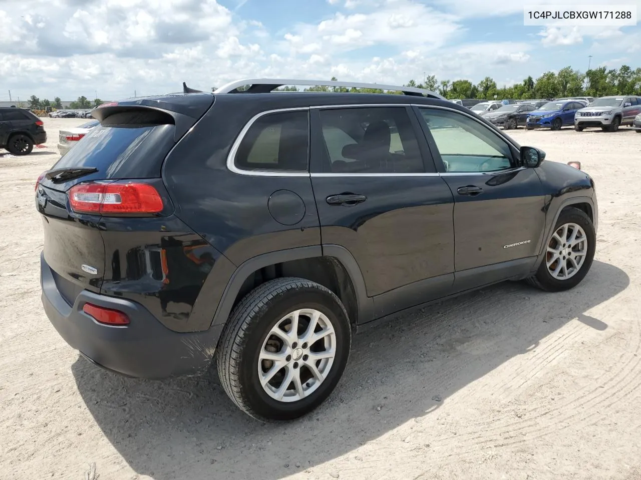 1C4PJLCBXGW171288 2016 Jeep Cherokee Latitude