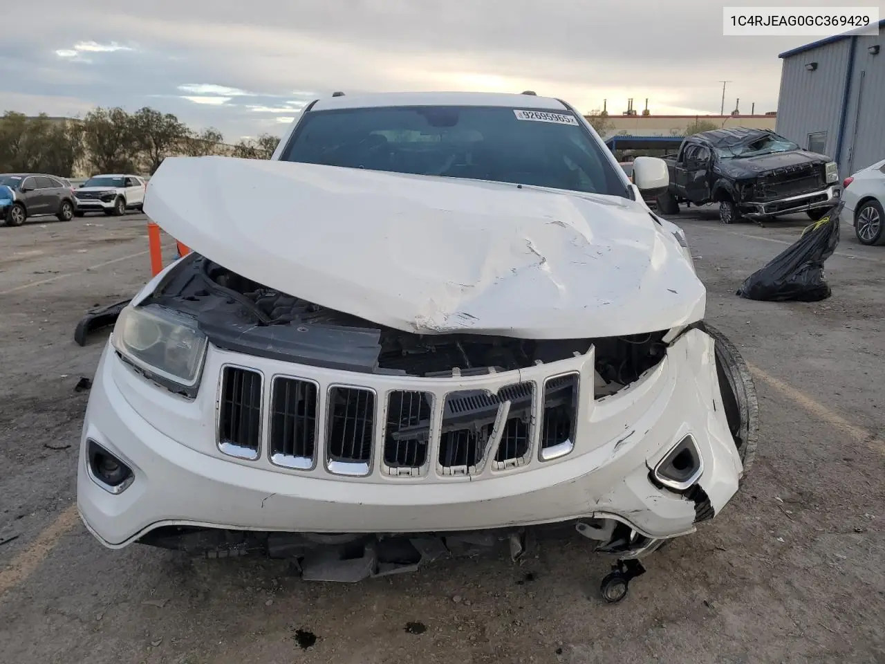 1C4RJEAG0GC369429 2016 Jeep Grand Cherokee Laredo