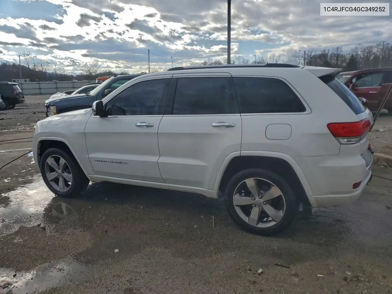 1C4RJFCG4GC349252 2016 Jeep Grand Cherokee Overland