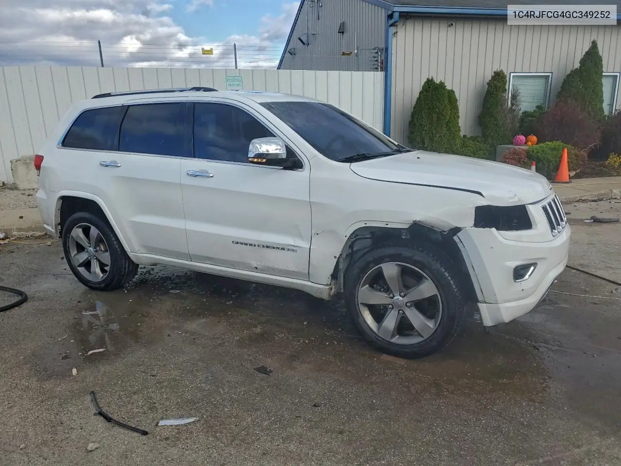 1C4RJFCG4GC349252 2016 Jeep Grand Cherokee Overland