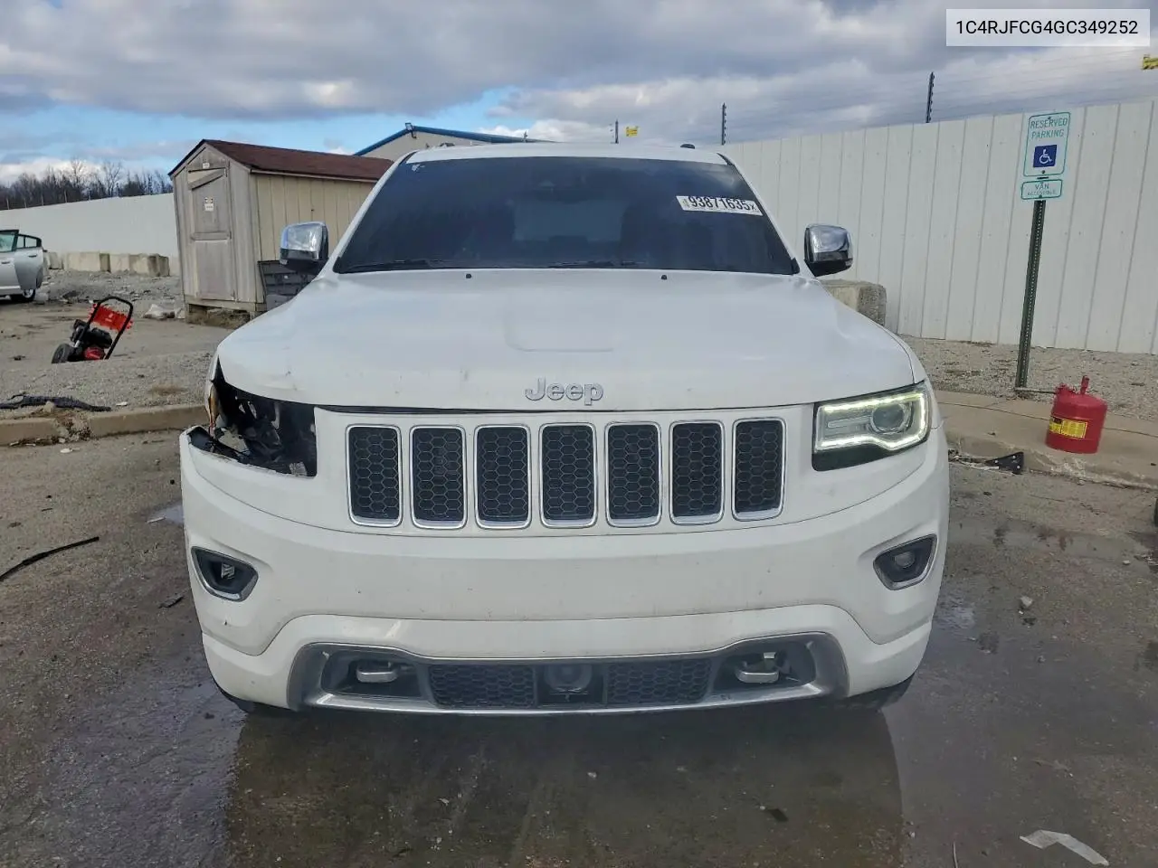 1C4RJFCG4GC349252 2016 Jeep Grand Cherokee Overland