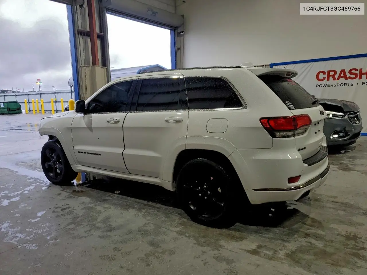 1C4RJFCT3GC469766 2016 Jeep Grand Cherokee Overland
