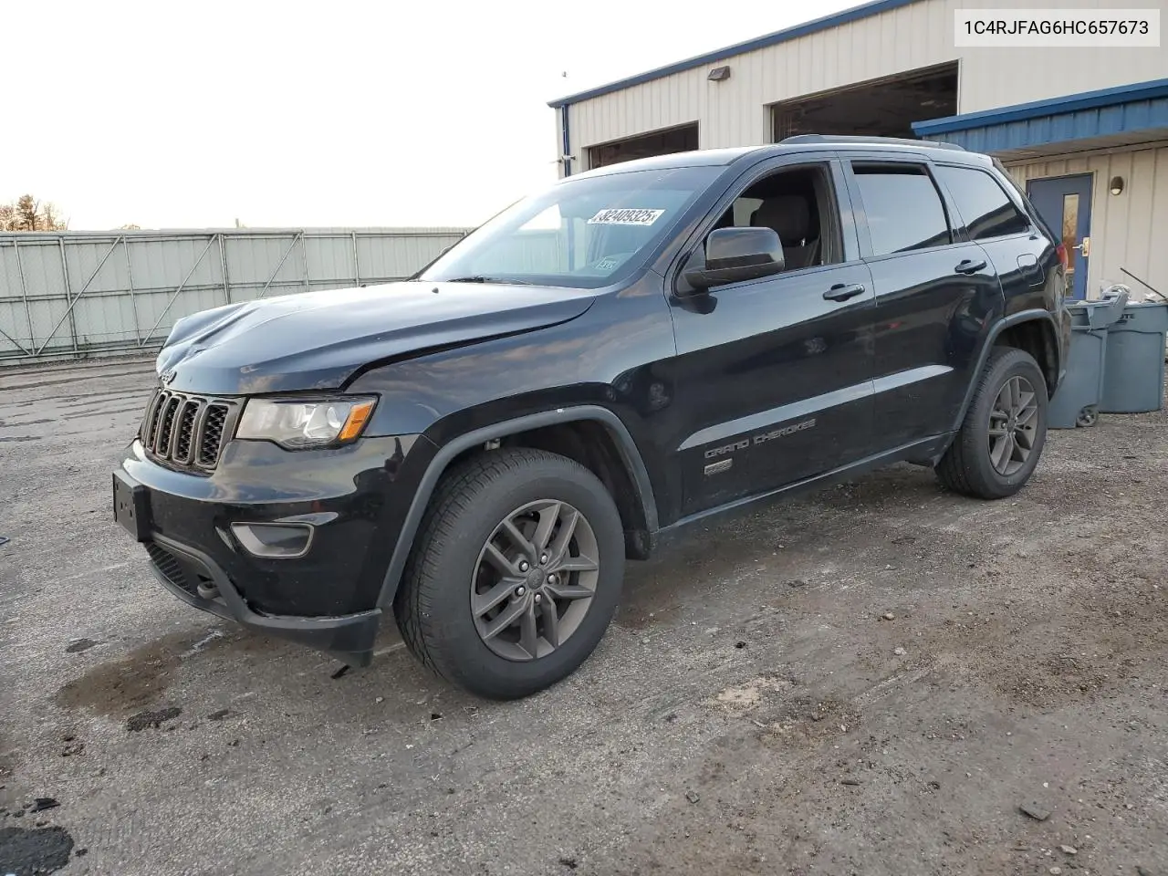 1C4RJFAG6HC657673 2017 Jeep Grand Cherokee Laredo