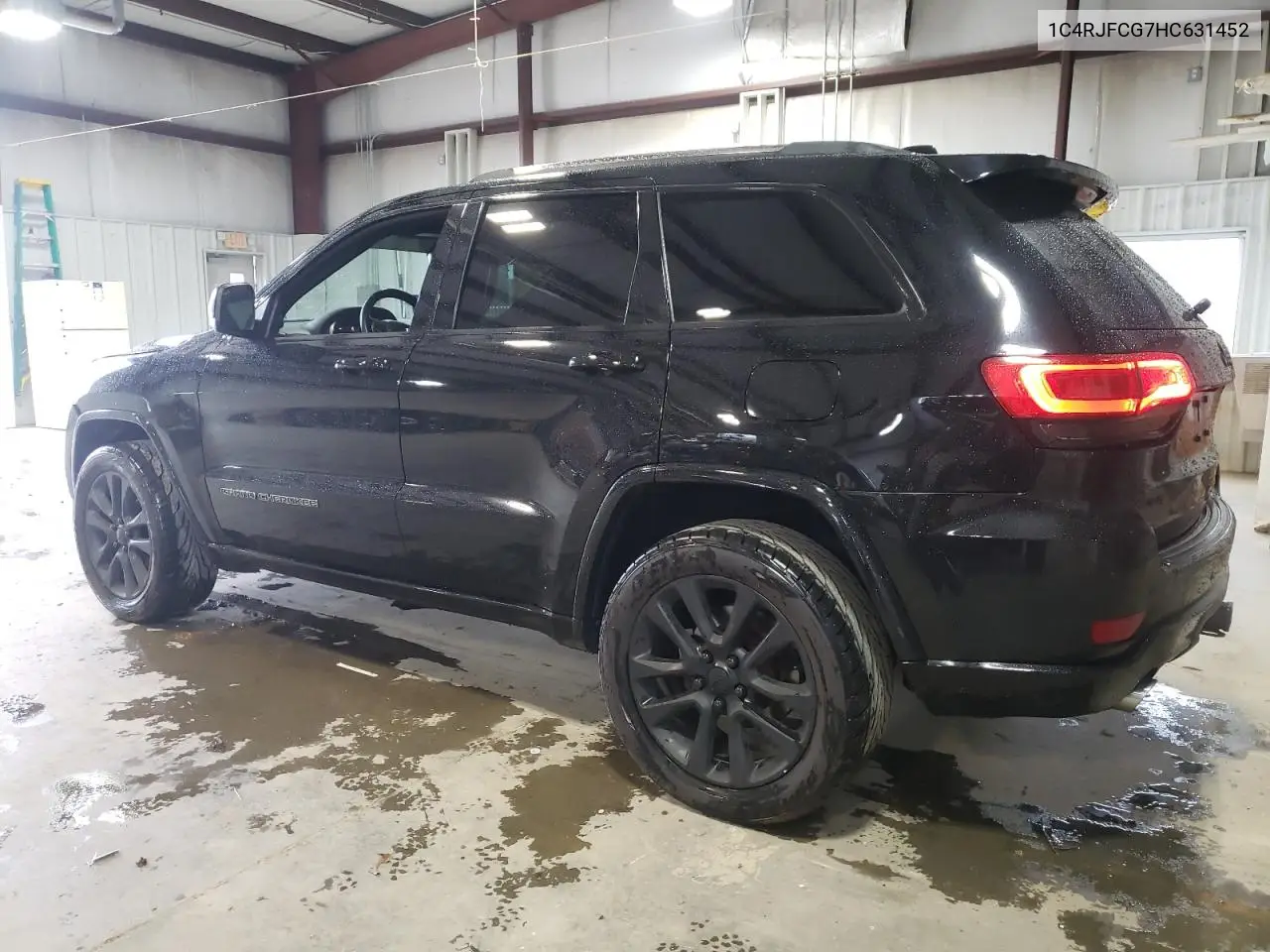 1C4RJFCG7HC631452 2017 Jeep Grand Cherokee Overland