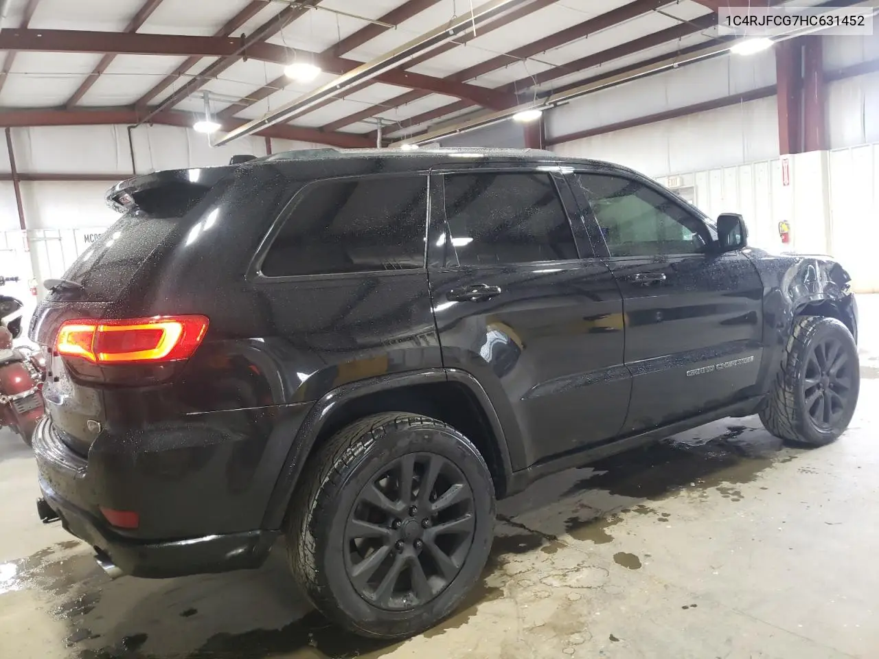 1C4RJFCG7HC631452 2017 Jeep Grand Cherokee Overland