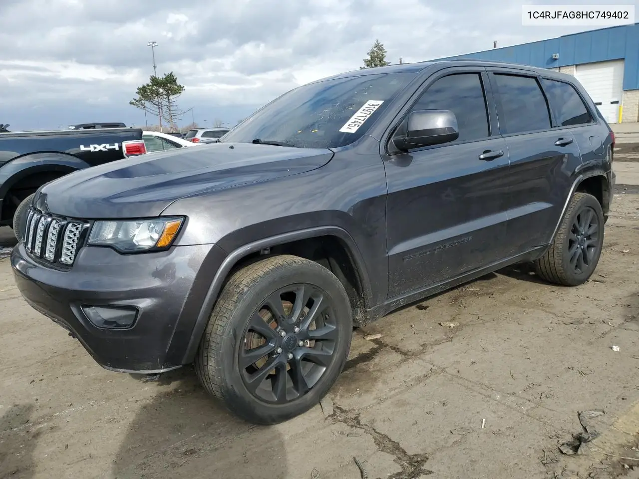 1C4RJFAG8HC749402 2017 Jeep Grand Cherokee Laredo