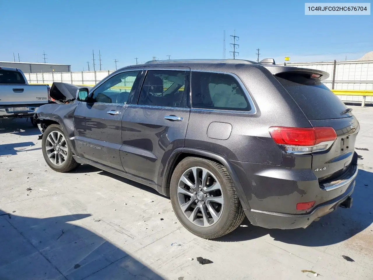 1C4RJFCG2HC676704 2017 Jeep Grand Cherokee Overland