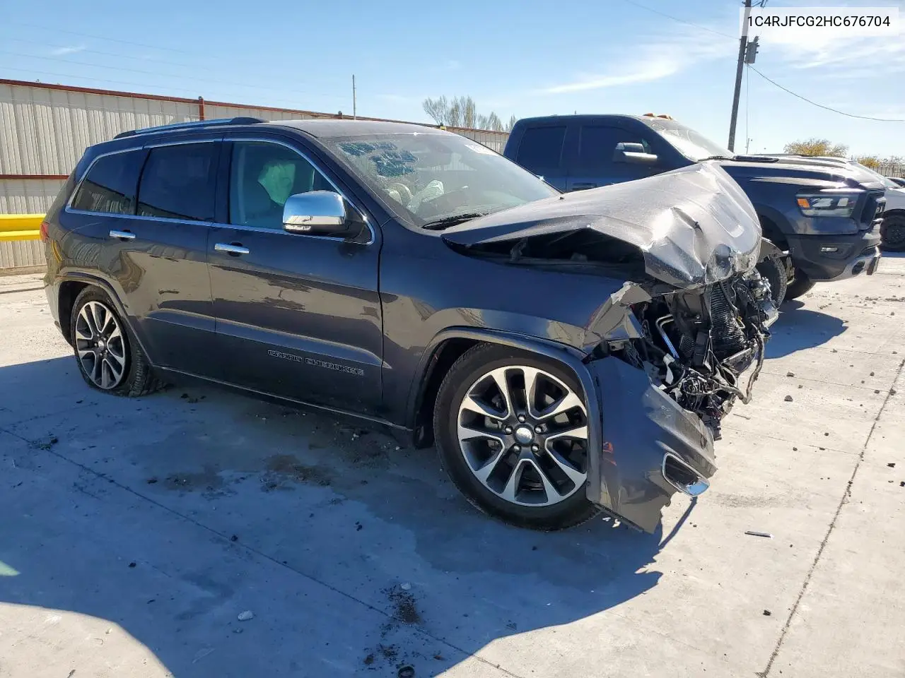 1C4RJFCG2HC676704 2017 Jeep Grand Cherokee Overland