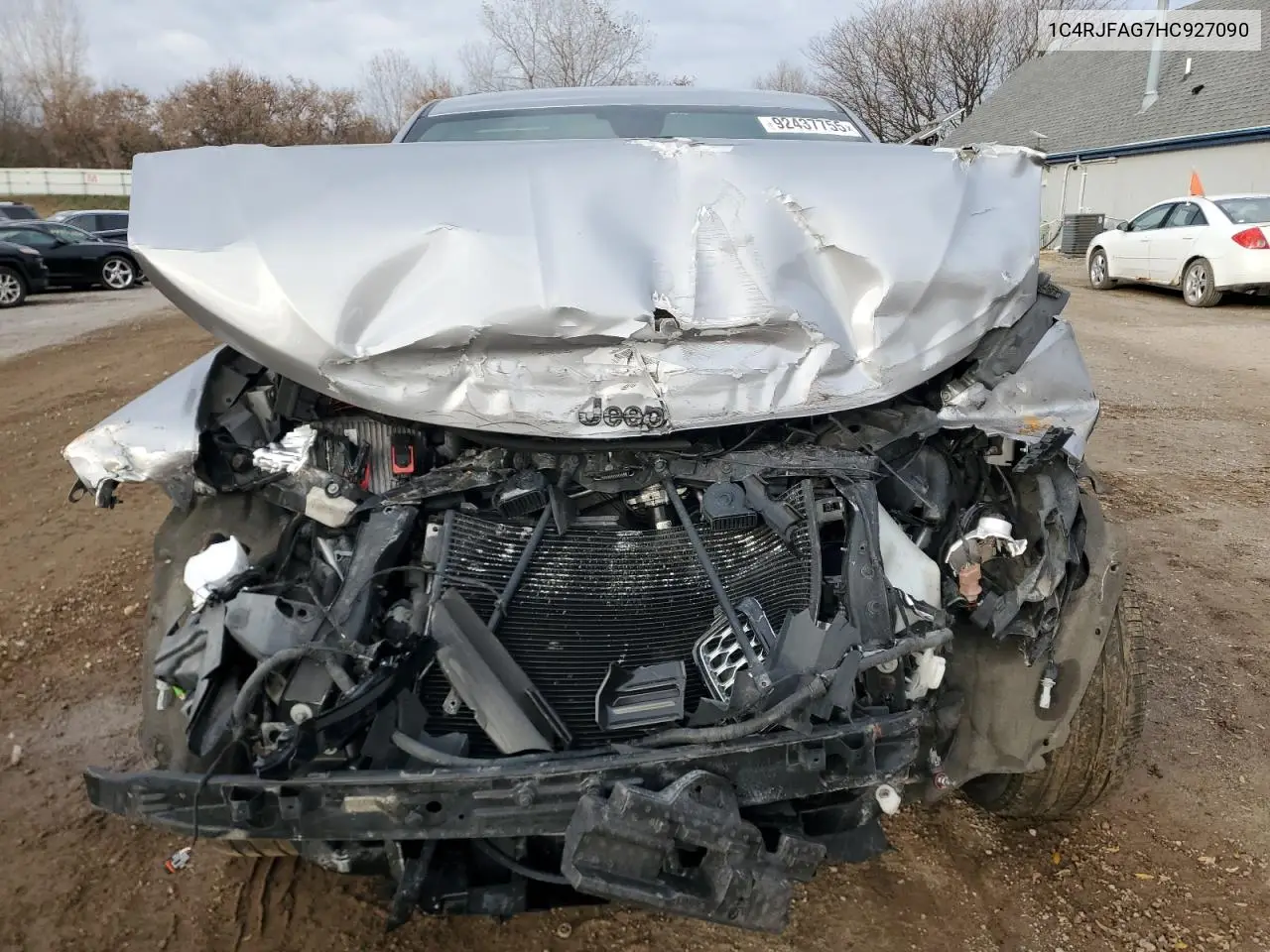 1C4RJFAG7HC927090 2017 Jeep Grand Cherokee Laredo