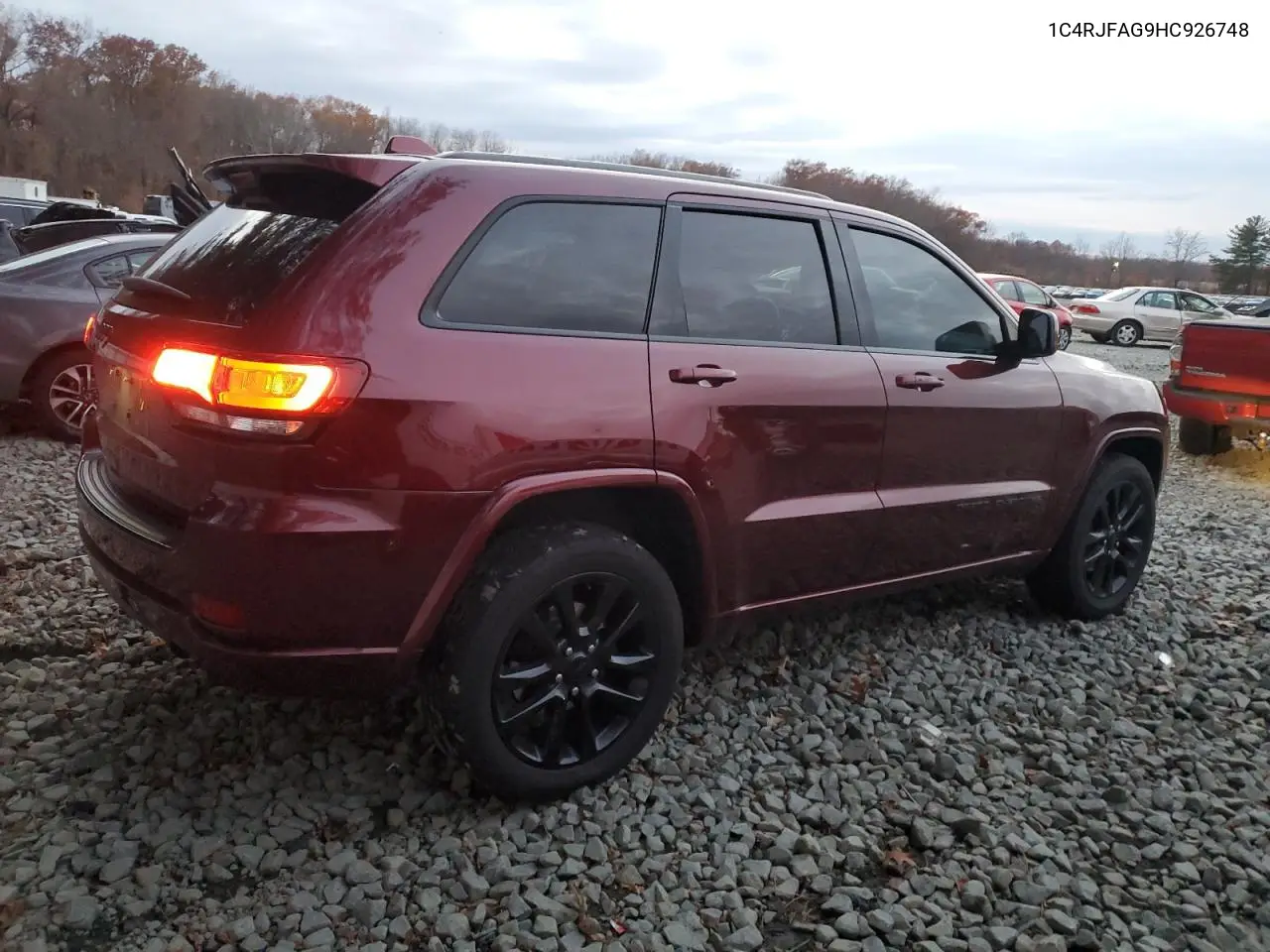 1C4RJFAG9HC926748 2017 Jeep Grand Cherokee Laredo