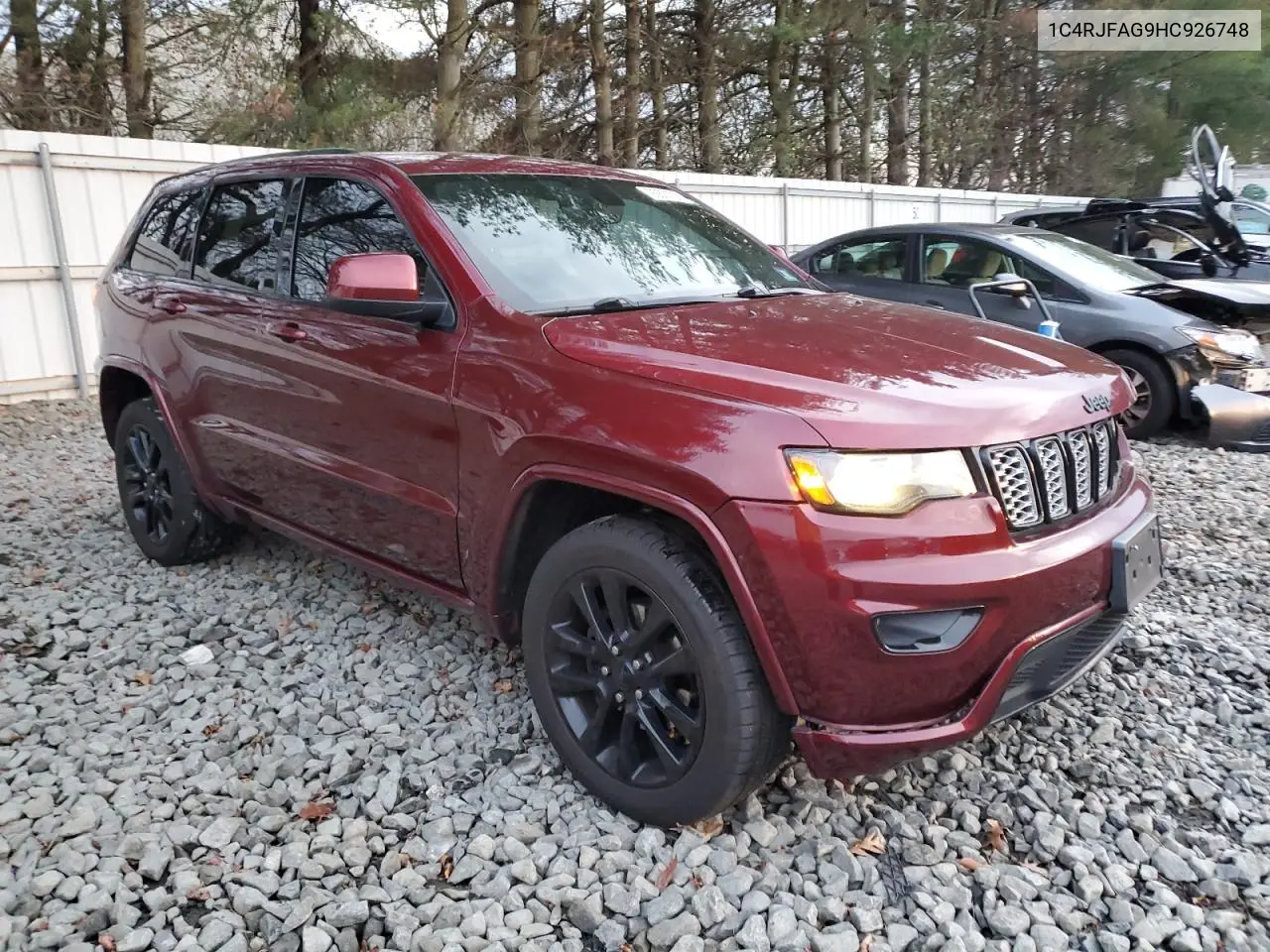 1C4RJFAG9HC926748 2017 Jeep Grand Cherokee Laredo