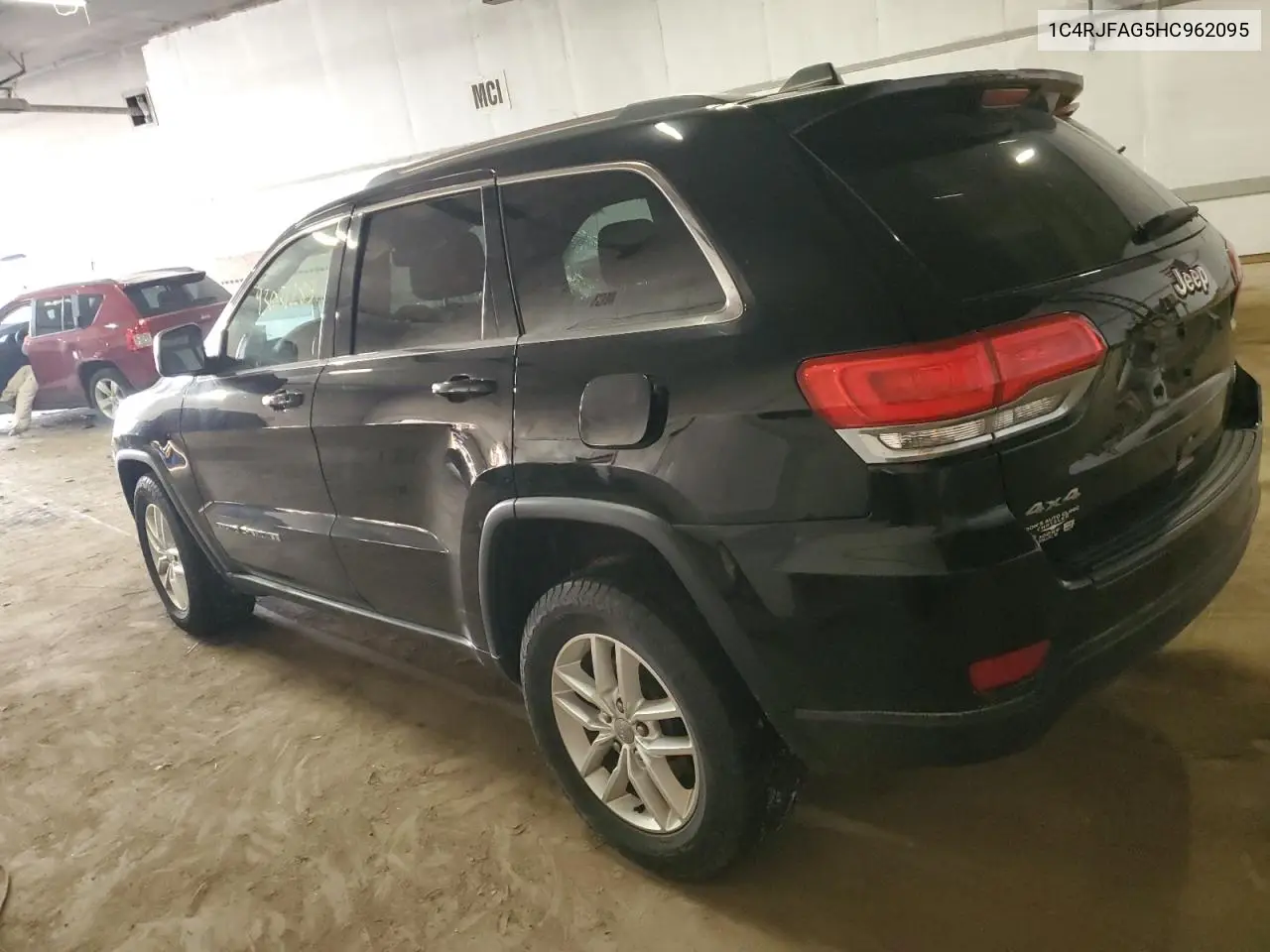 1C4RJFAG5HC962095 2017 Jeep Grand Cherokee Laredo