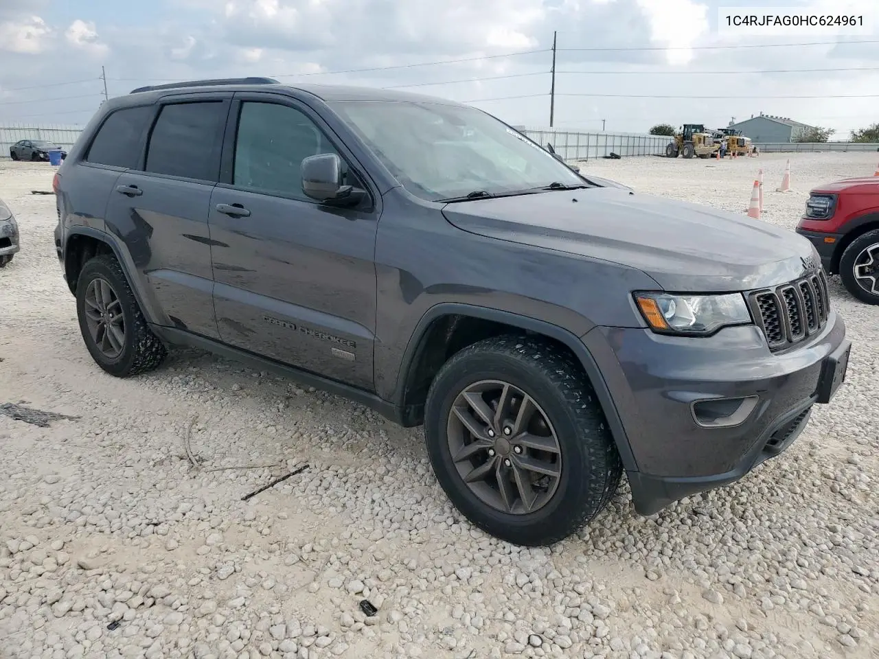 1C4RJFAG0HC624961 2017 Jeep Grand Cherokee Laredo