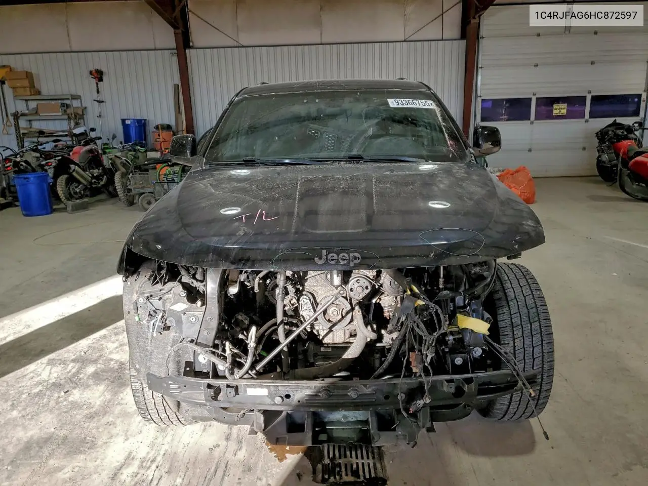 1C4RJFAG6HC872597 2017 Jeep Grand Cherokee Laredo
