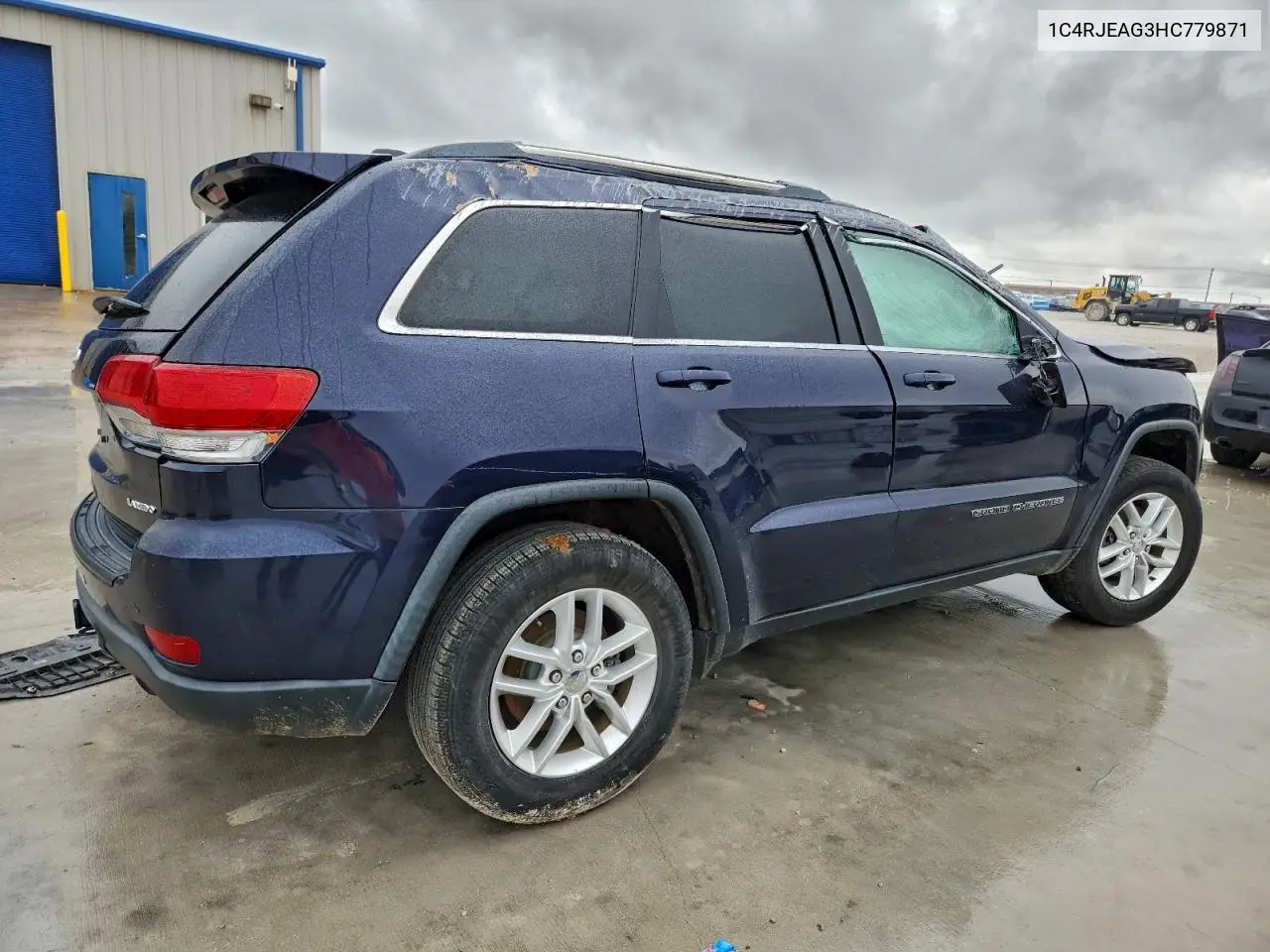 1C4RJEAG3HC779871 2017 Jeep Grand Cherokee Laredo