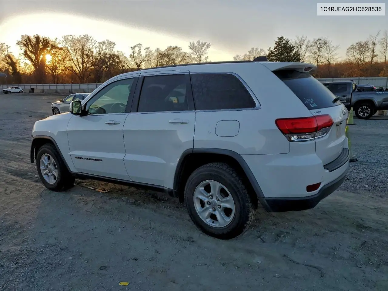 1C4RJEAG2HC628536 2017 Jeep Grand Cherokee Laredo