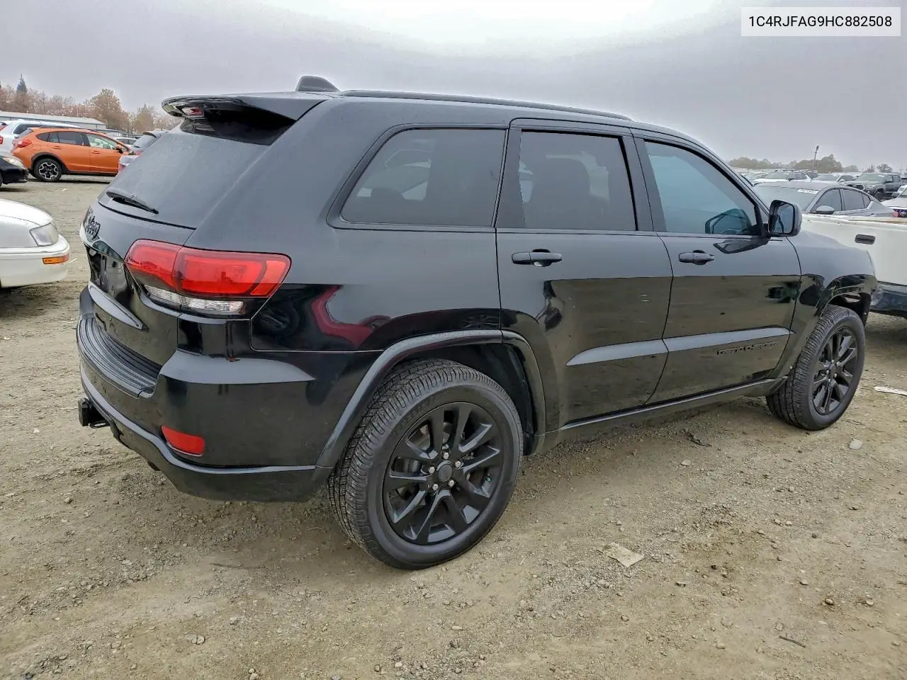 1C4RJFAG9HC882508 2017 Jeep Grand Cherokee Laredo
