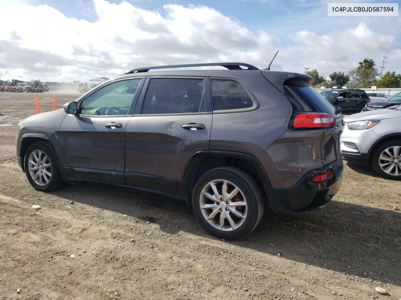 1C4PJLCB0JD587594 2018 Jeep Cherokee Latitude