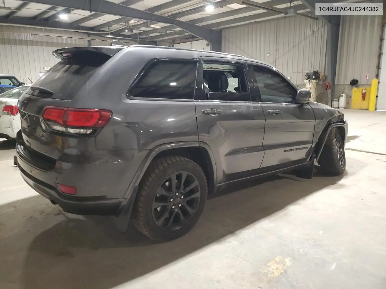 1C4RJFAG4JC244382 2018 Jeep Grand Cherokee Laredo