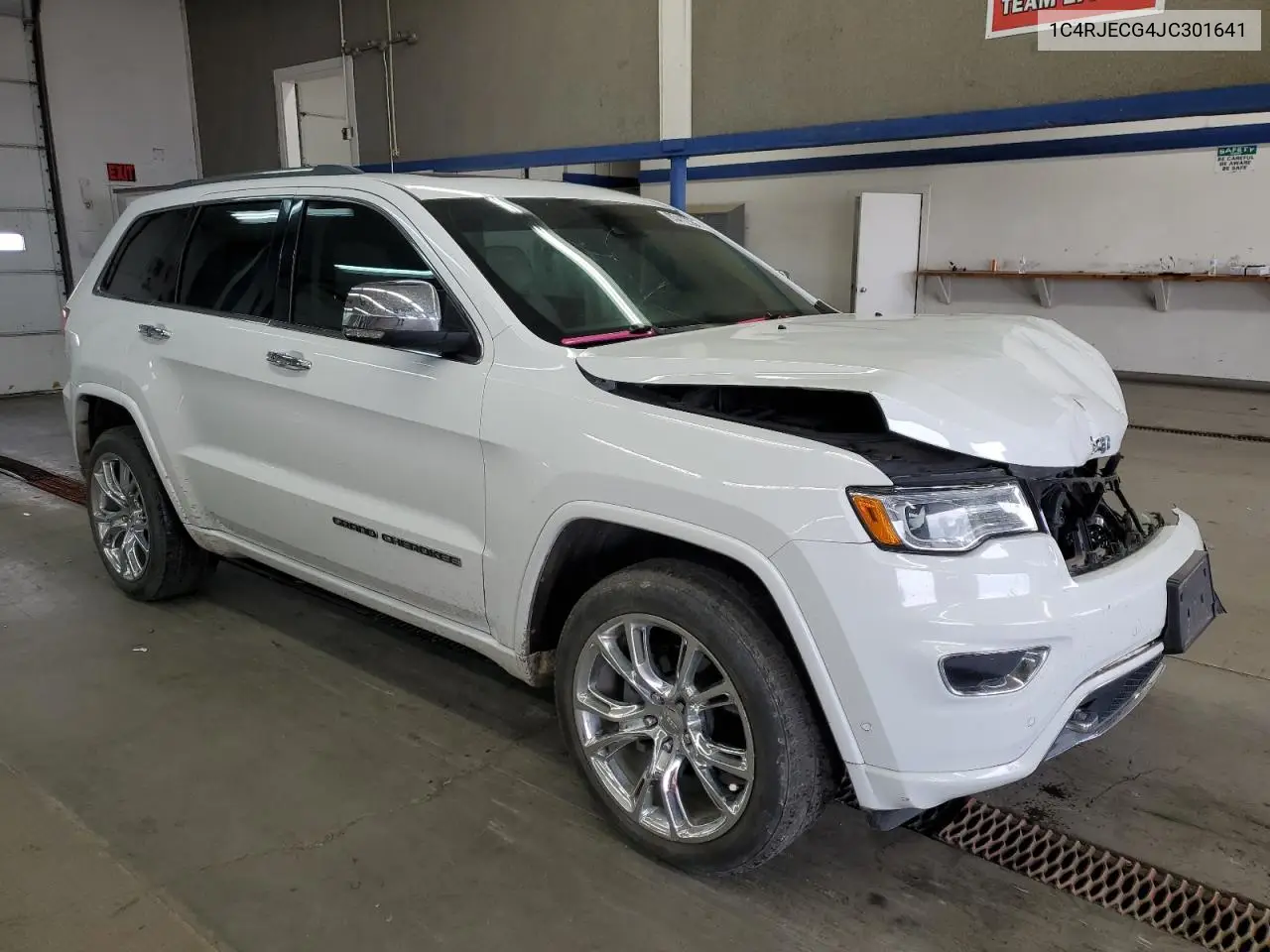 1C4RJECG4JC301641 2018 Jeep Grand Cherokee Overland