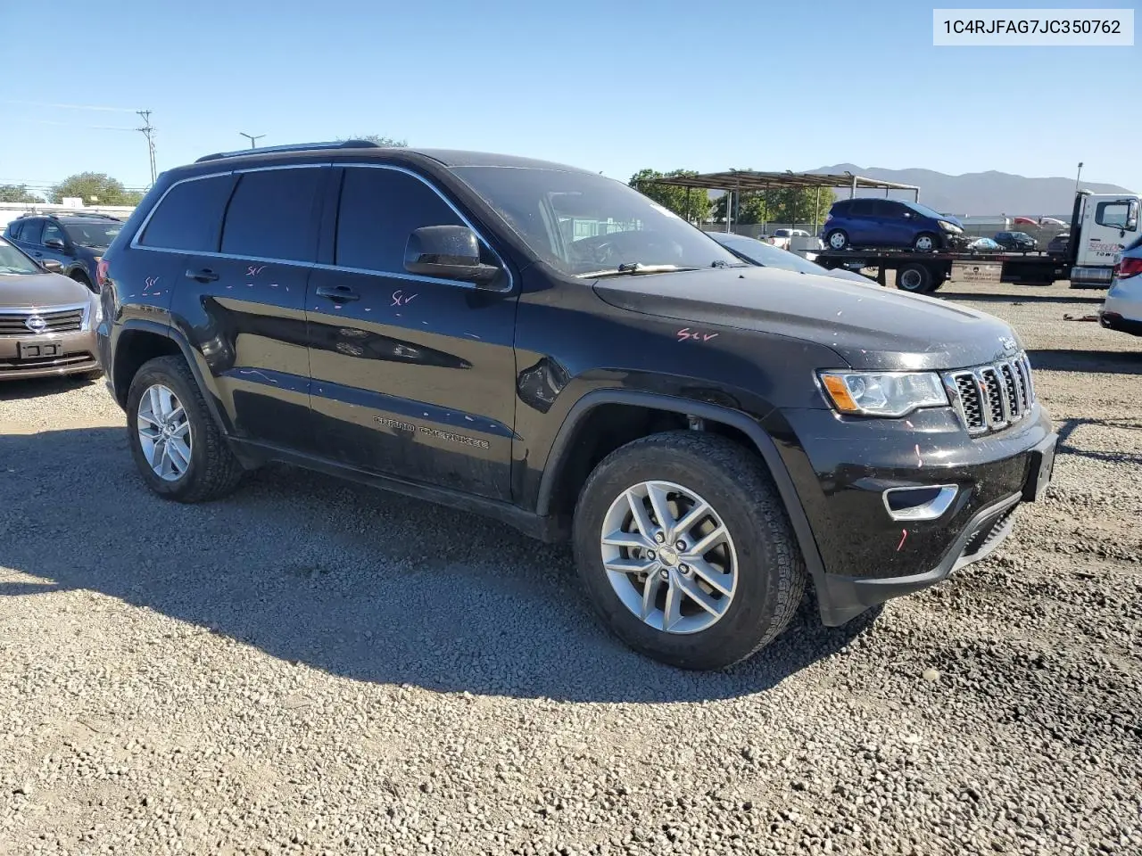 1C4RJFAG7JC350762 2018 Jeep Grand Cherokee Laredo