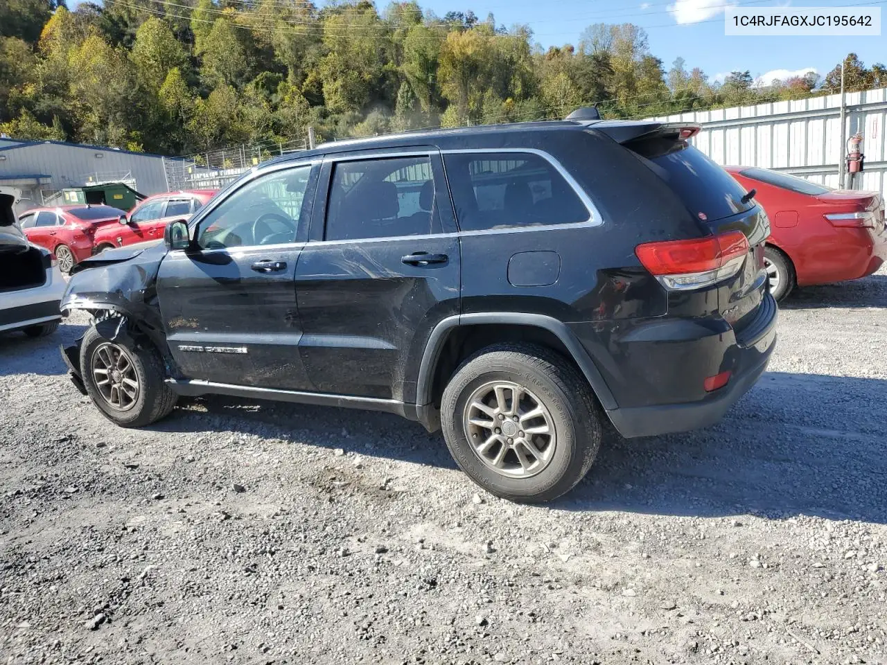 1C4RJFAGXJC195642 2018 Jeep Grand Cherokee Laredo