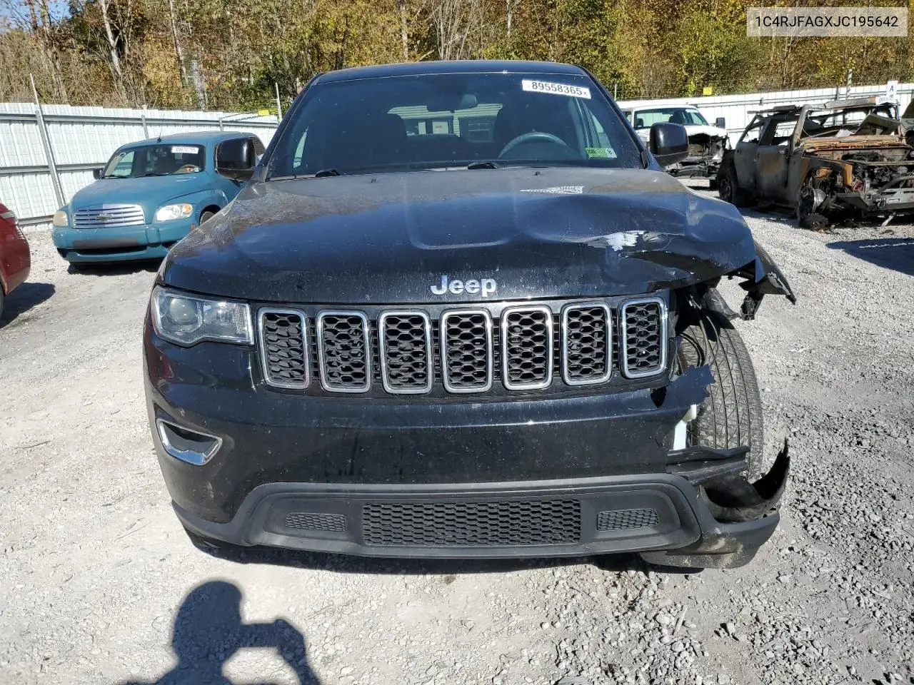 1C4RJFAGXJC195642 2018 Jeep Grand Cherokee Laredo