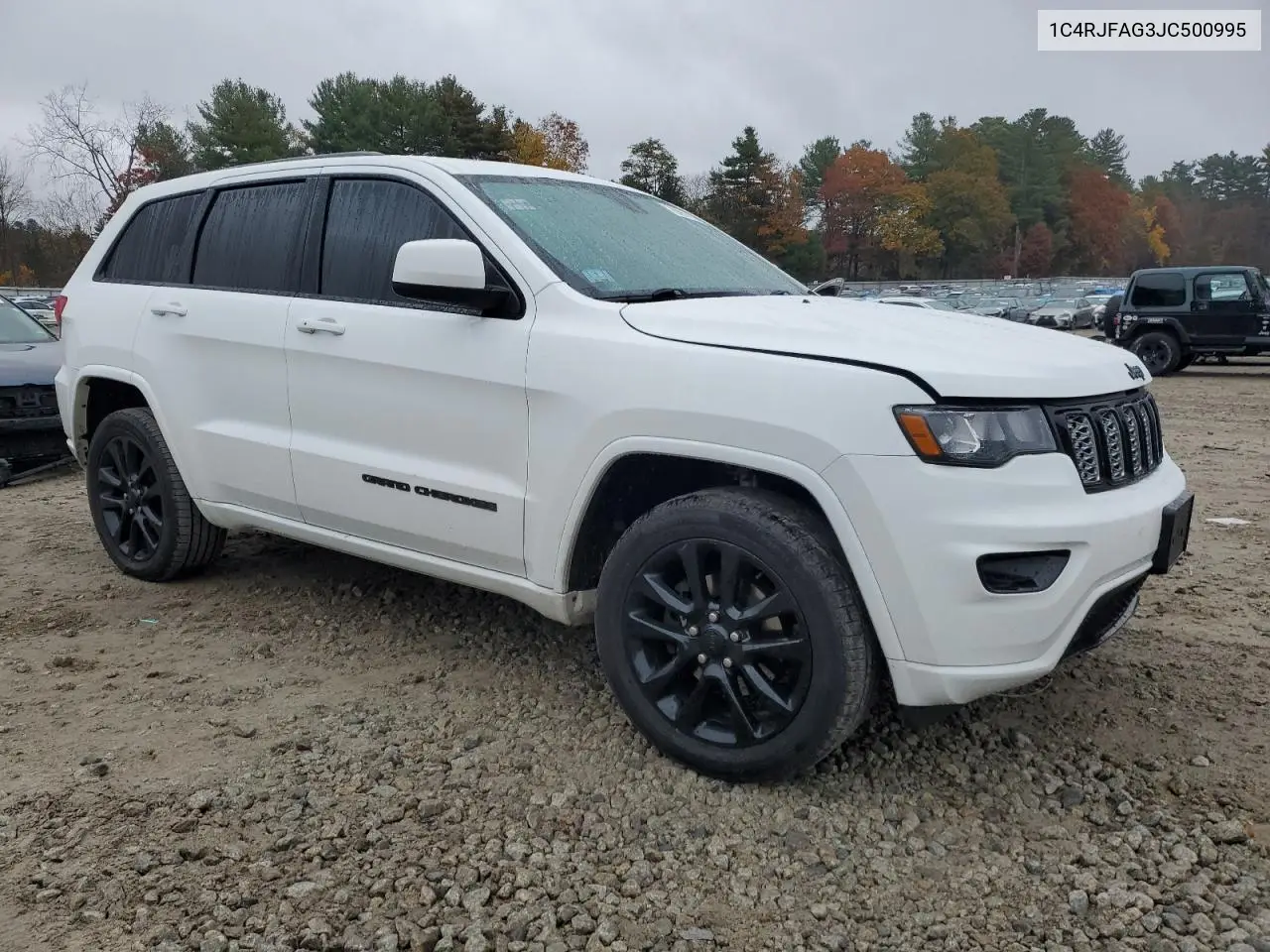 1C4RJFAG3JC500995 2018 Jeep Grand Cherokee Laredo