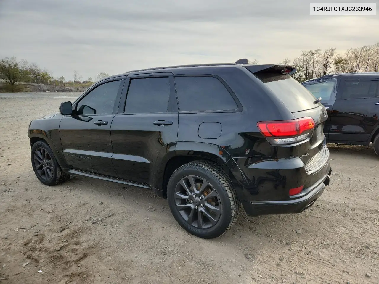 1C4RJFCTXJC233946 2018 Jeep Grand Cherokee Overland