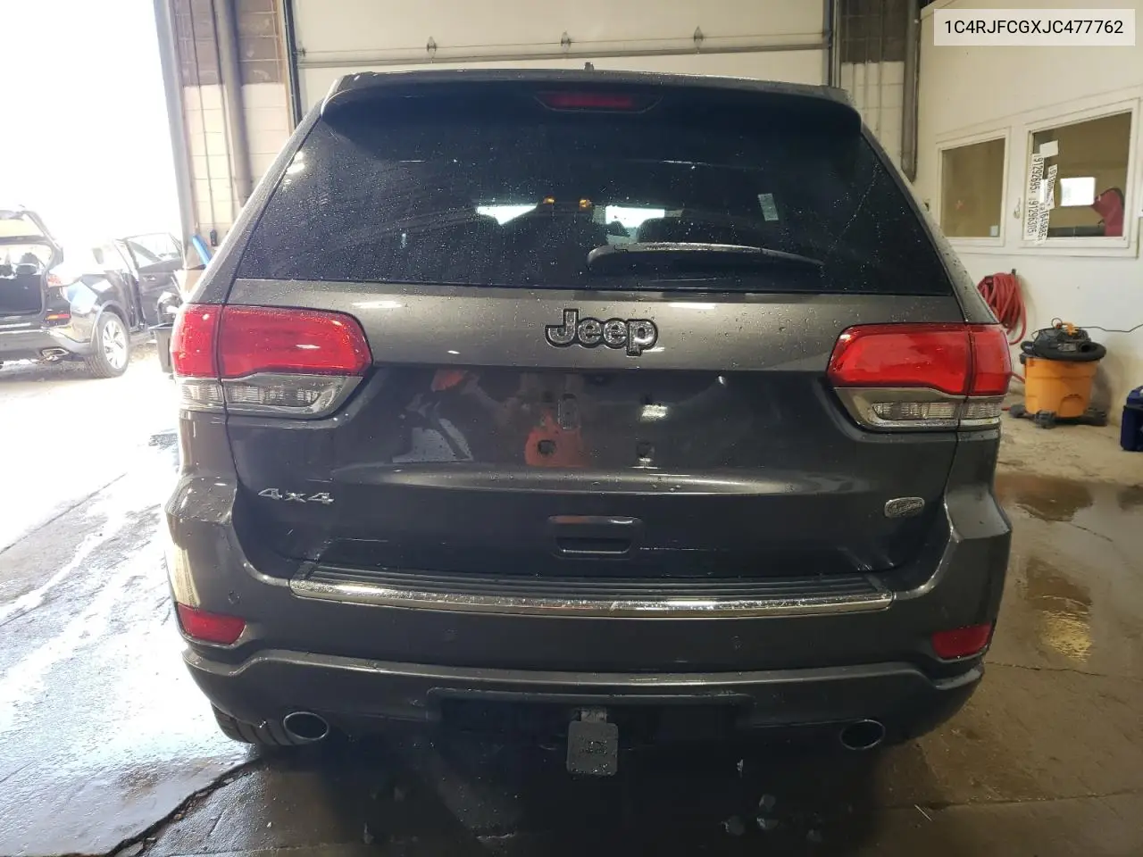 1C4RJFCGXJC477762 2018 Jeep Grand Cherokee Overland