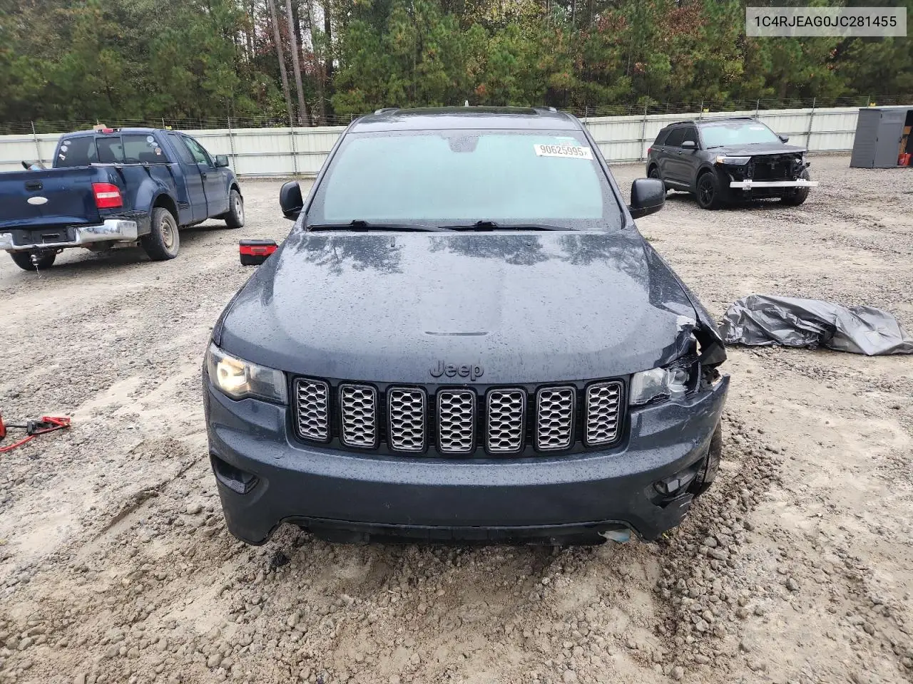 1C4RJEAG0JC281455 2018 Jeep Grand Cherokee Laredo