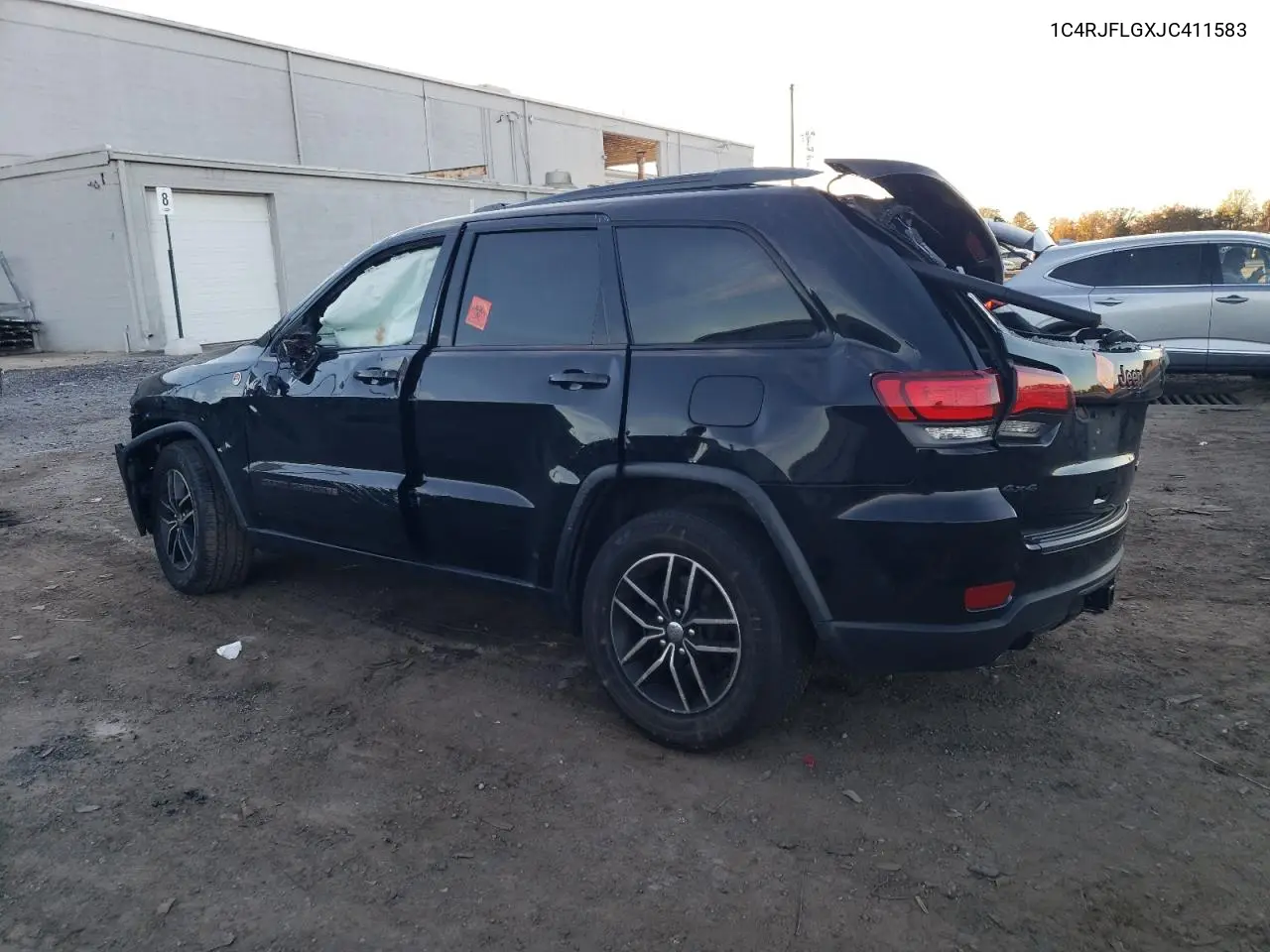 1C4RJFLGXJC411583 2018 Jeep Grand Cherokee Trailhawk