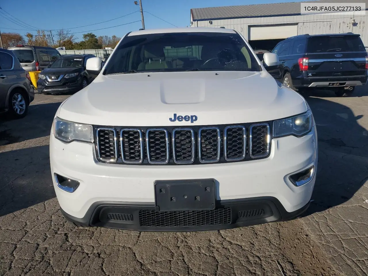 1C4RJFAG5JC277133 2018 Jeep Grand Cherokee Laredo