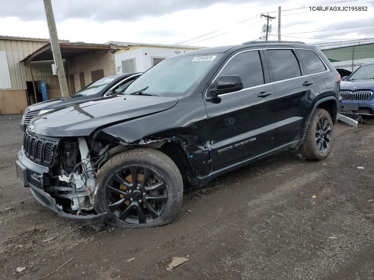1C4RJFAGXJC195852 2018 Jeep Grand Cherokee Laredo