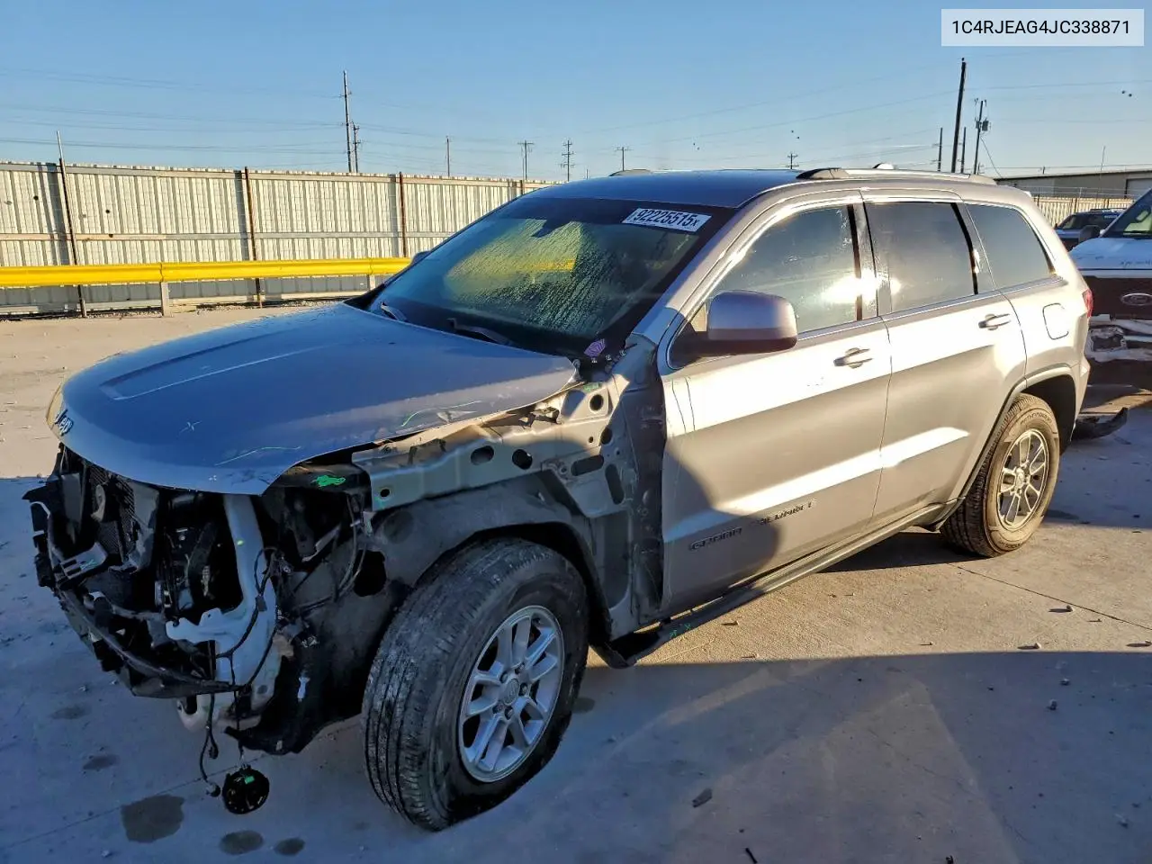 1C4RJEAG4JC338871 2018 Jeep Grand Cherokee Laredo