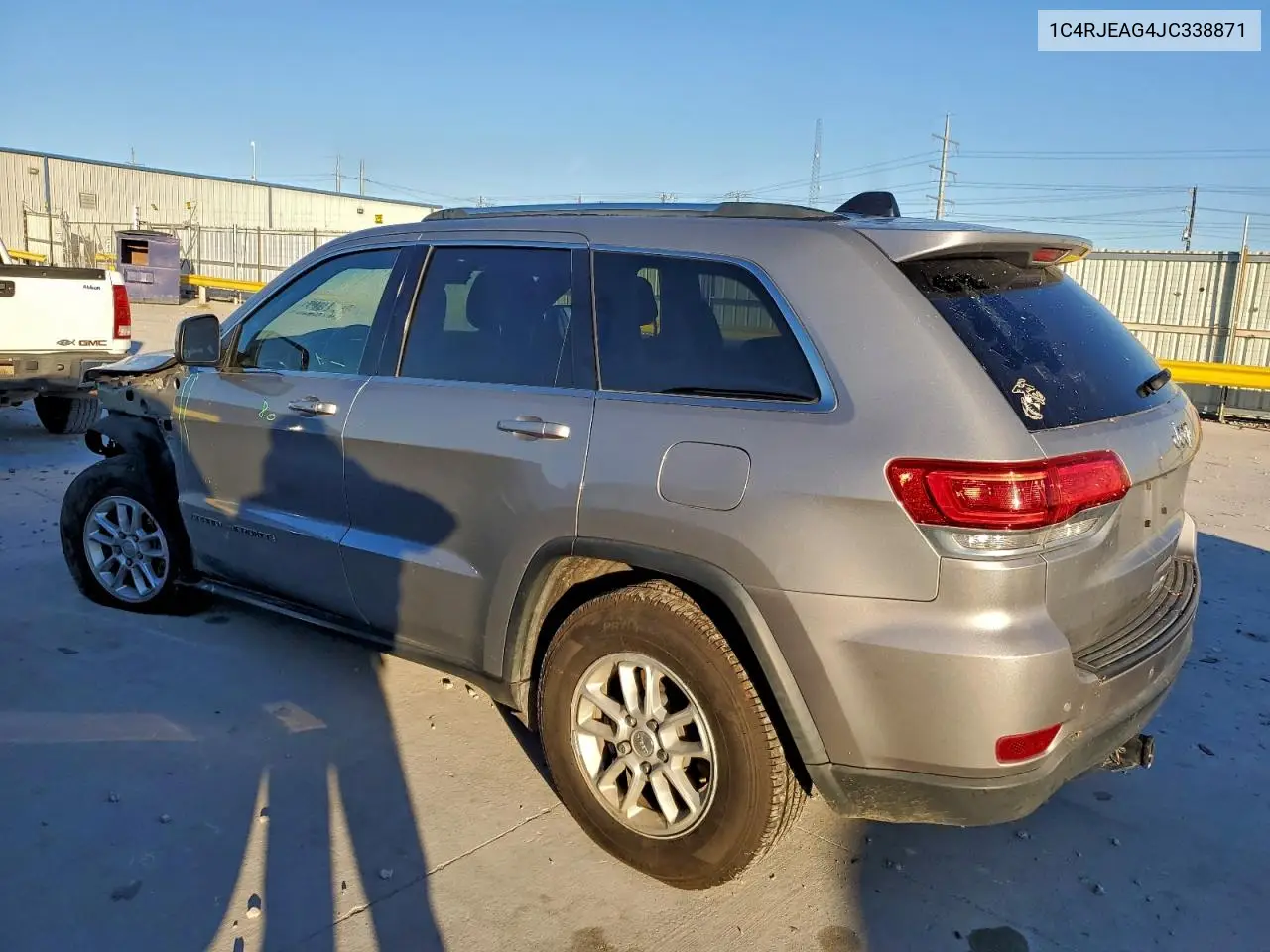 1C4RJEAG4JC338871 2018 Jeep Grand Cherokee Laredo
