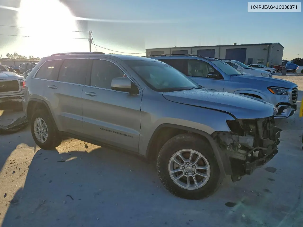 1C4RJEAG4JC338871 2018 Jeep Grand Cherokee Laredo