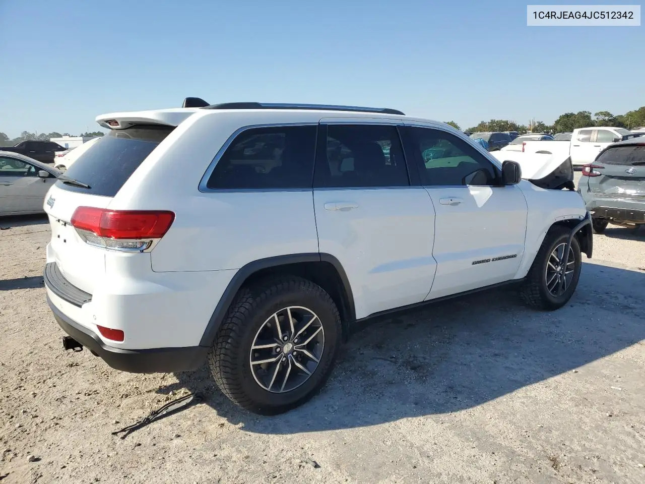1C4RJEAG4JC512342 2018 Jeep Grand Cherokee Laredo