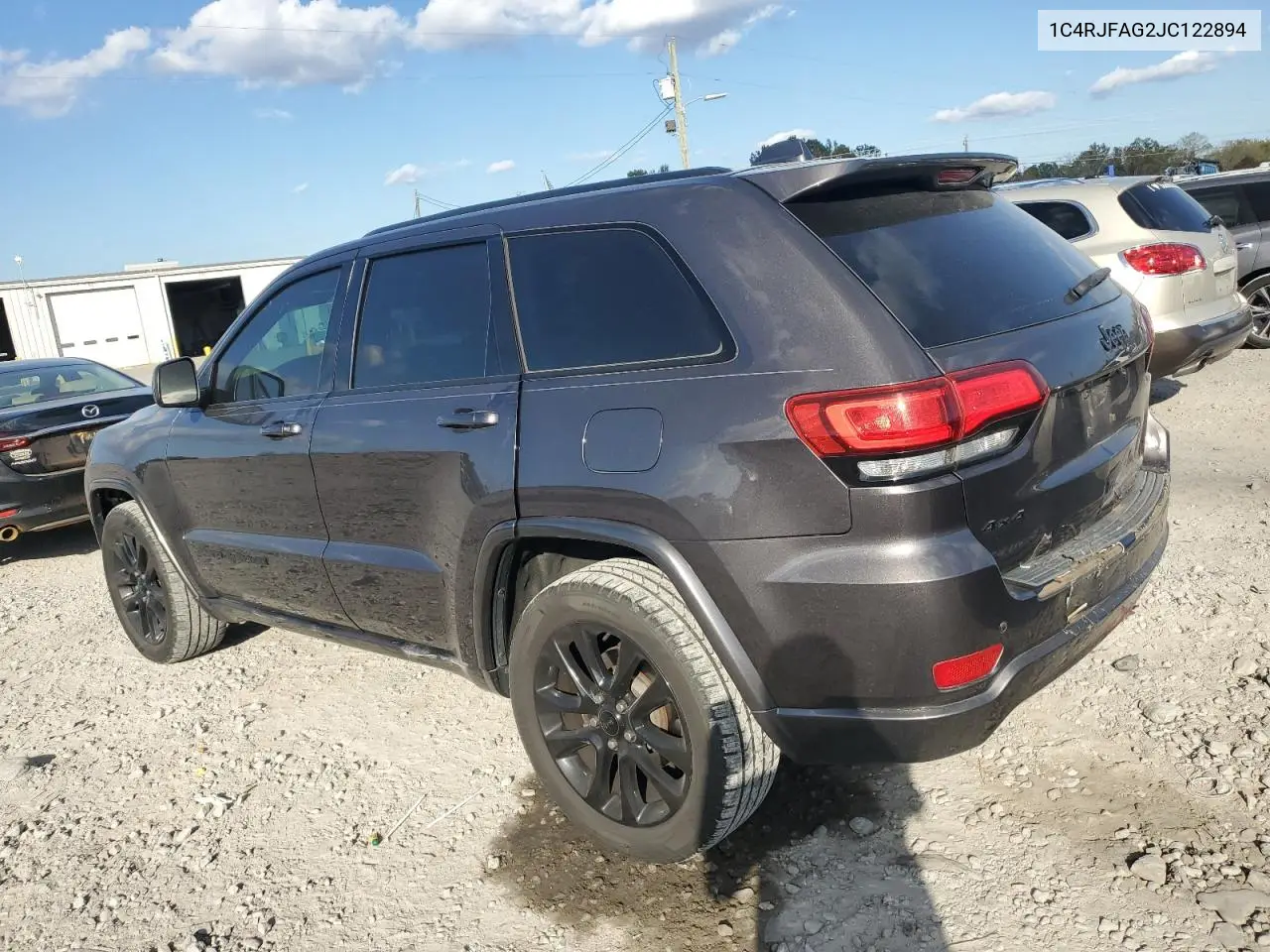 1C4RJFAG2JC122894 2018 Jeep Grand Cherokee Laredo